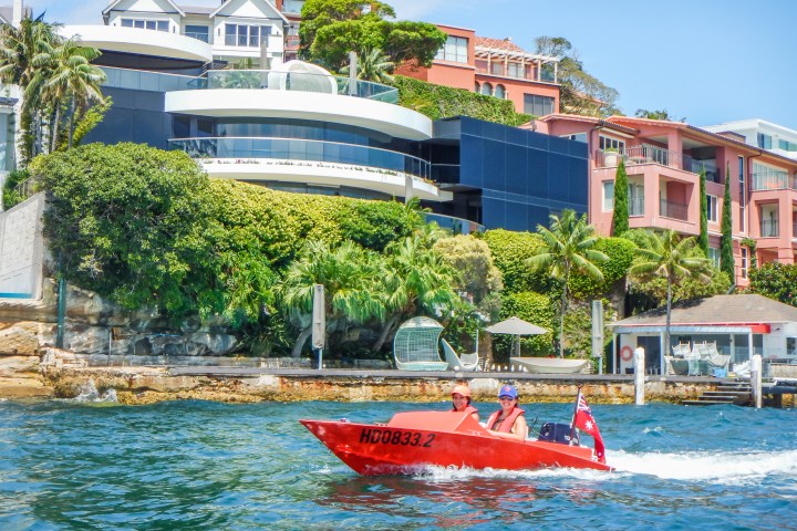 Sydney speed boat tour